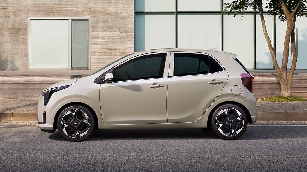 Kia Morning 2025 ra mắt với ADAS tiêu chuẩn, giá quy đổi từ 260 triệu đồng