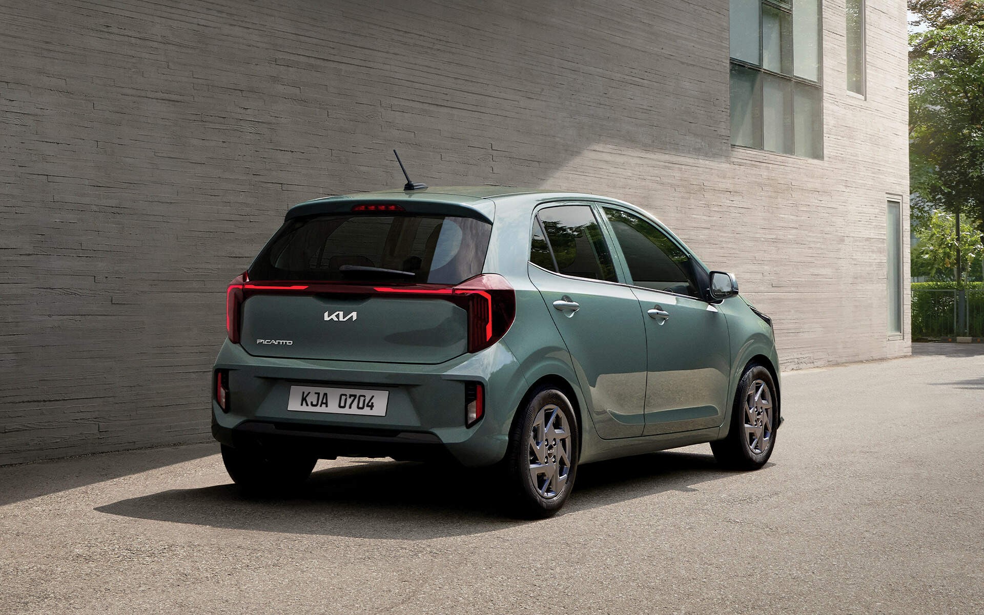 Kia Morning 2025 ra mắt với ADAS tiêu chuẩn, giá quy đổi từ 260 triệu đồng
