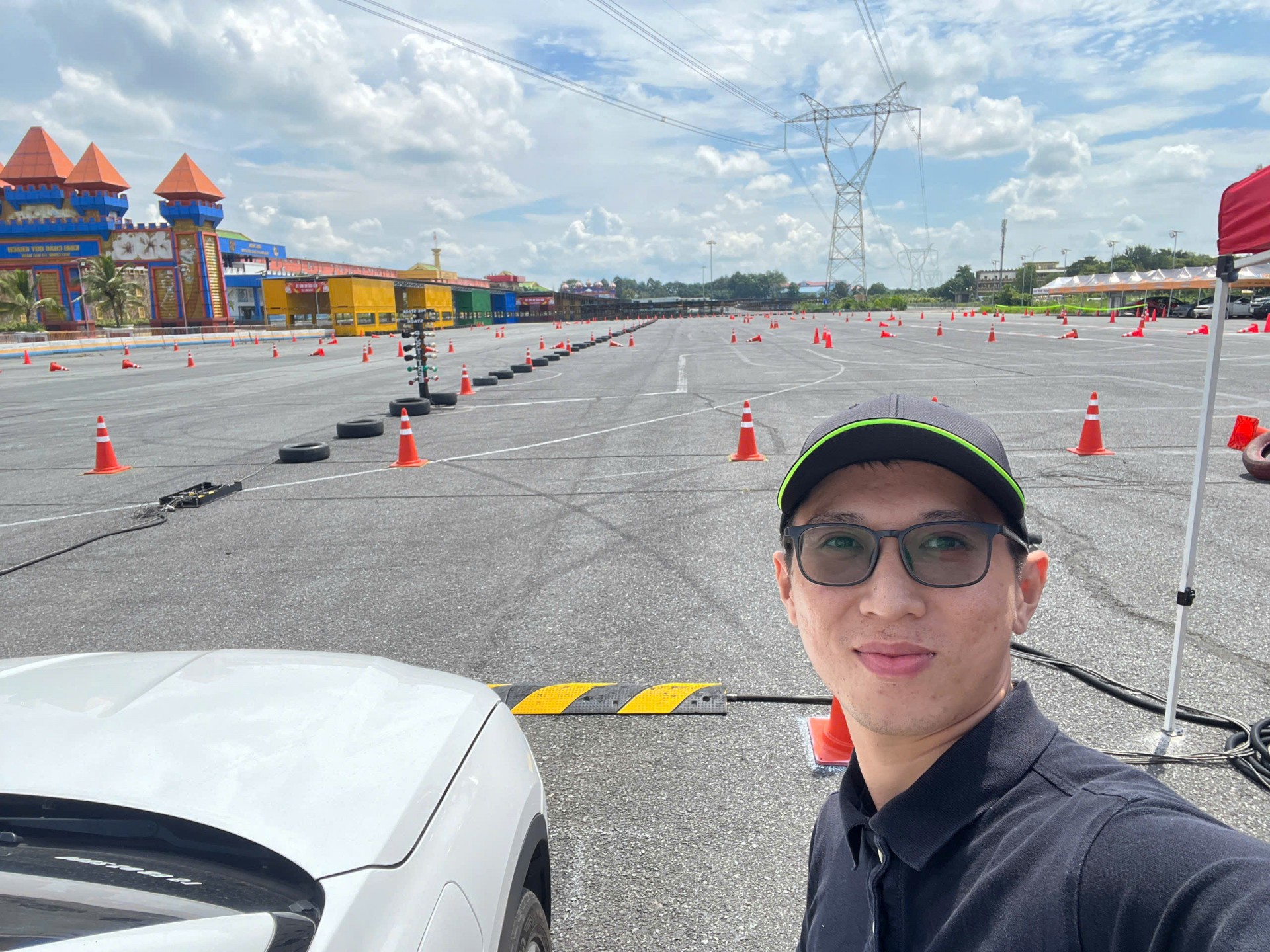 Tay đua Trương Vĩnh Phúc: Từ mô tô Gymkhana đến thử thách mang xe điện đi đua tại PVOIL VGC 2025