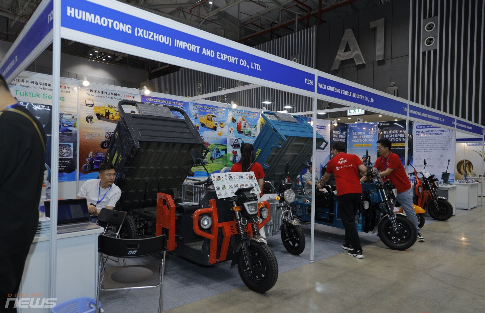 Autotech & Accessories 2025 và Cons & Trans 2025 không chỉ là sân chơi trưng bày công nghệ – mà còn là động lực kết nối, đổi mới và thúc đẩy sự phát triển bền vững cho ngành công nghiệp ô tô – xây dựng – giao thông vận tải Việt Nam trong kỷ nguyên số. Autotech & Accessories 2025 và Cons & Trans 2025 không chỉ là sân chơi trưng bày công nghệ – mà còn là động lực kết nối, đổi mới và thúc đẩy sự phát triển bền vững cho ngành công nghiệp ô tô – xây dựng – giao thông vận tải Việt Nam trong kỷ nguyên số.