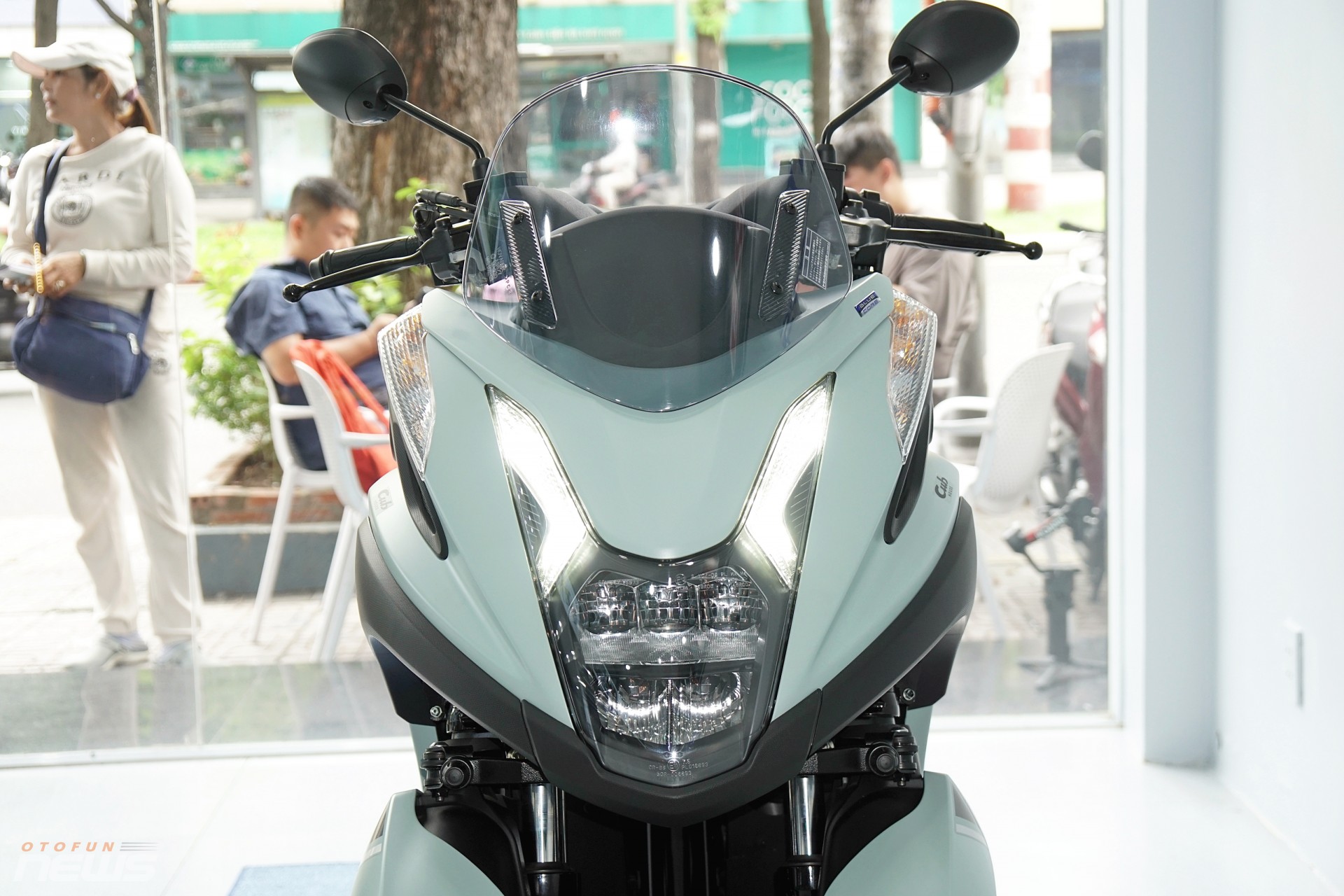 Xe tay ga 'bánh kép' Yamaha Tricity 155 xuất hiện tại Việt Nam