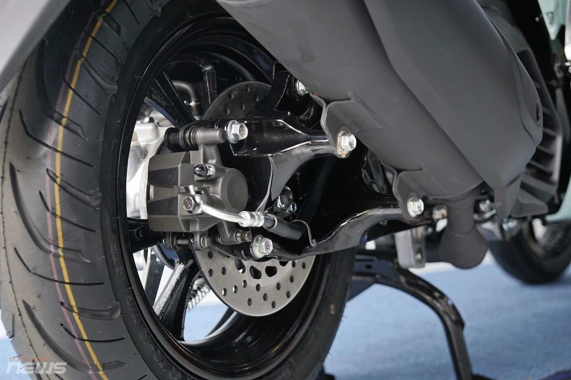 Xe tay ga 'bánh kép' Yamaha Tricity 155 xuất hiện tại Việt Nam