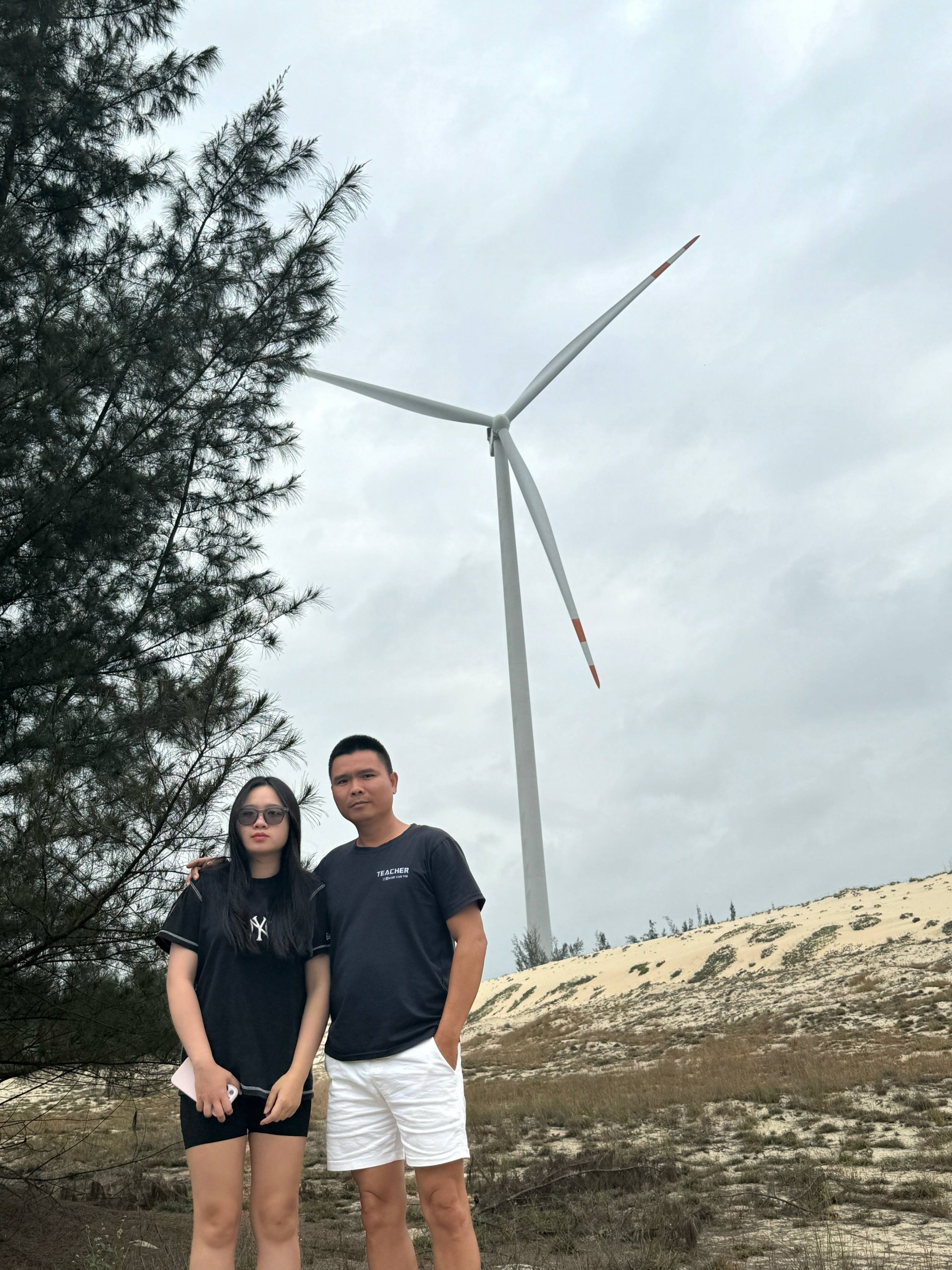 Cha và con gái lái xe hơn 1.500 km từ Hà Nội vào Bình Dương đua PVOIL VGC 2025