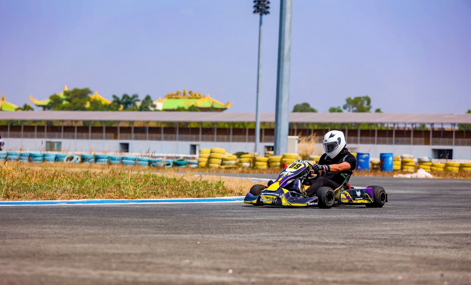 Bù Lon Racing: Gymkhana là nơi giữ gìn linh hồn của những tay lái thật sự
