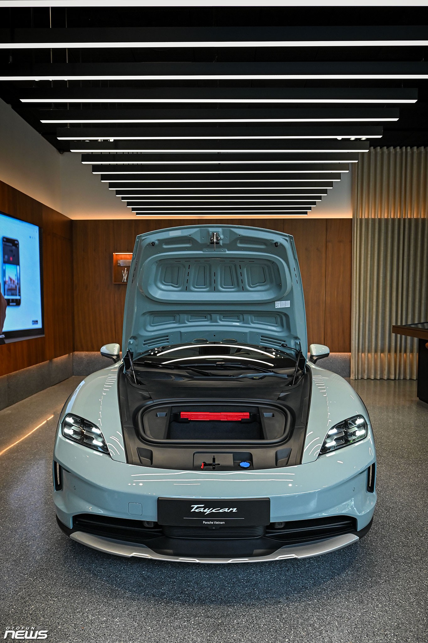 Porsche Taycan Cross