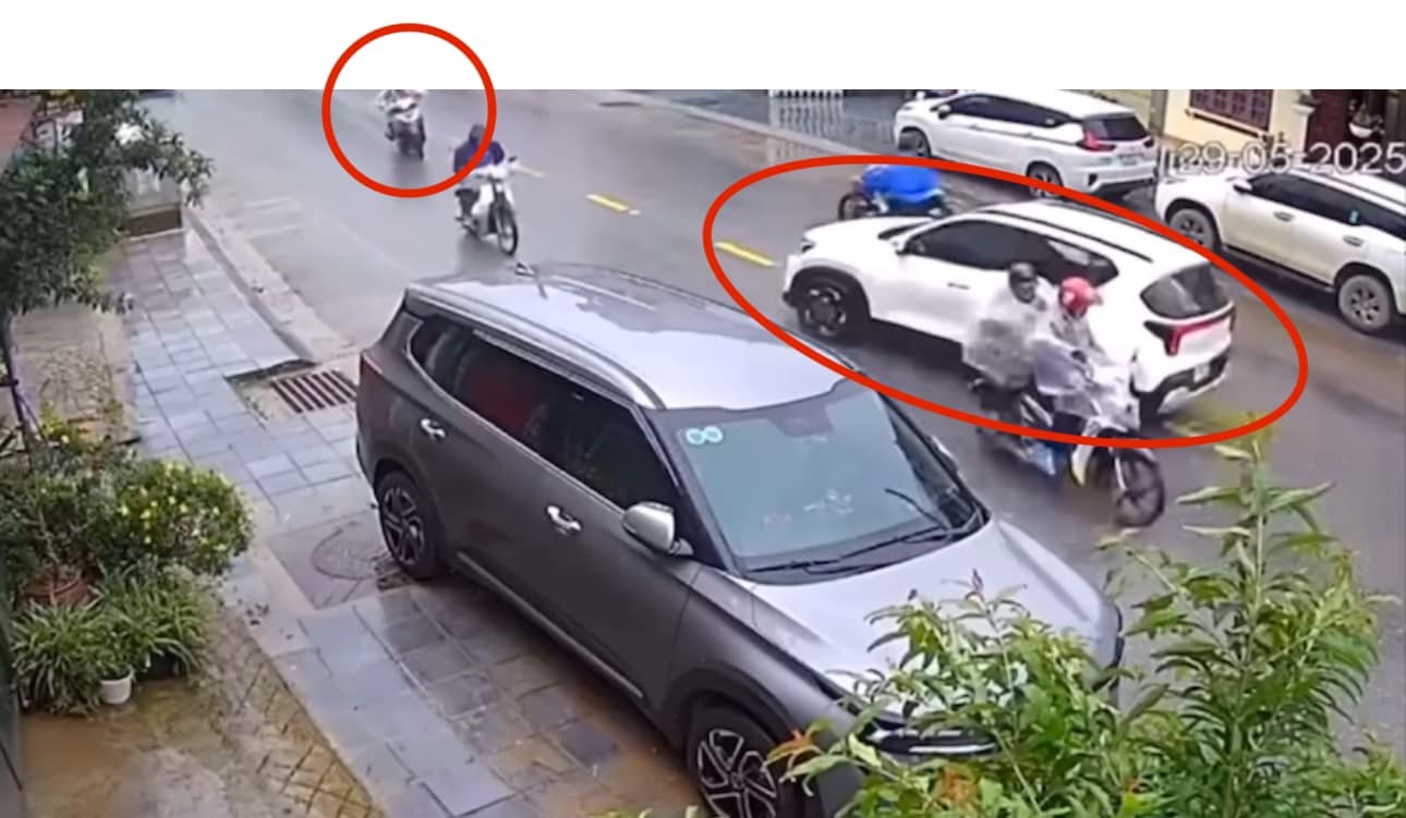 Buồn ngủ, tài xế ô tô tông loạt xe máy trên đường tại Sapa, Lào Cai khiến bé gái 5 tuổi tử vong