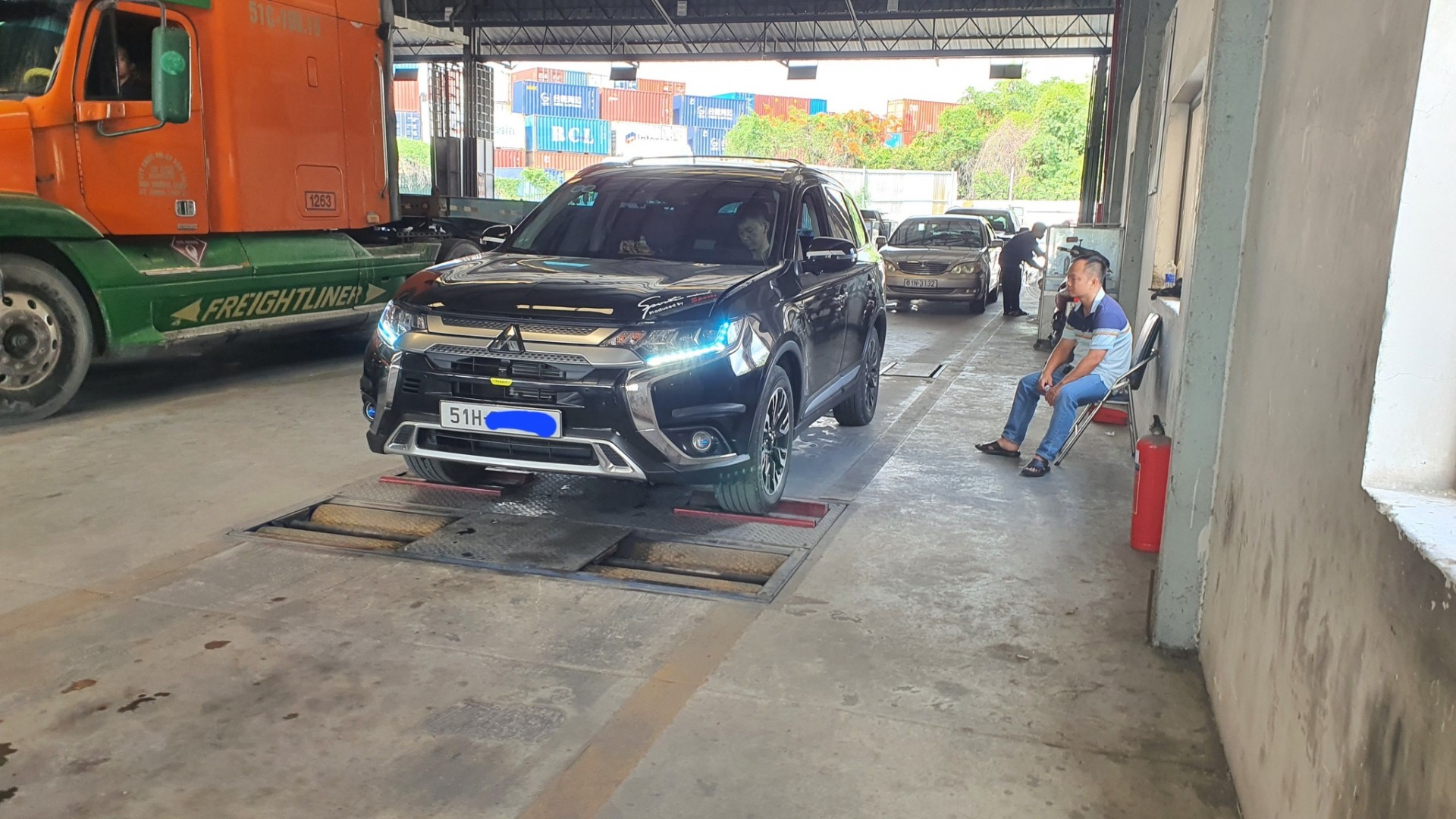 Quy định đăng kiểm xe ô tô mới nhất 2025