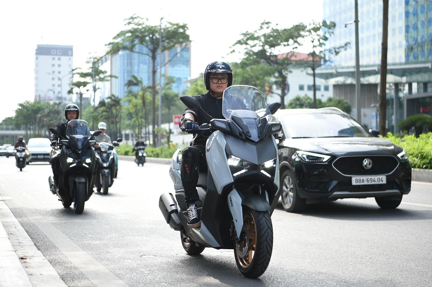 Xe tay ga thể thao cỡ lớn Yamaha XMax 300 chốt giá 140 triệu đồng