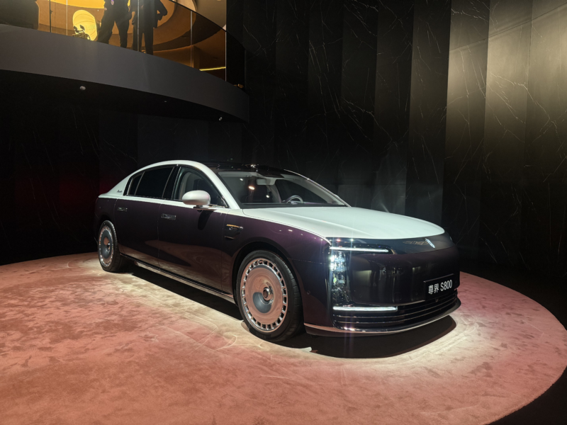 Những mẫu xe nổi bật tại Triển lãm Ô tô Thâm Quyến 2025