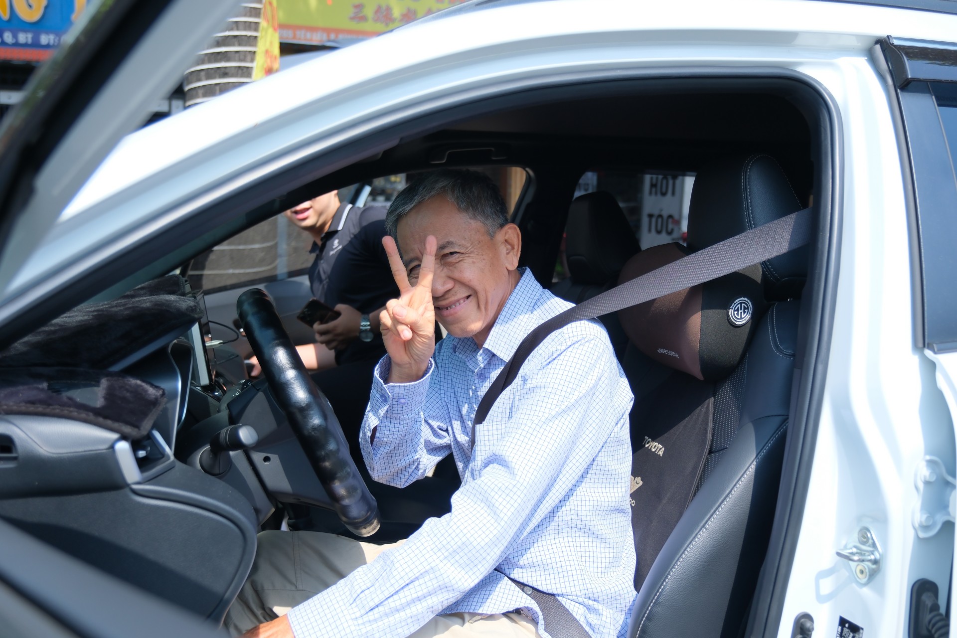 Khởi động mùa hè cùng Toyota Cross Line Up 2025
