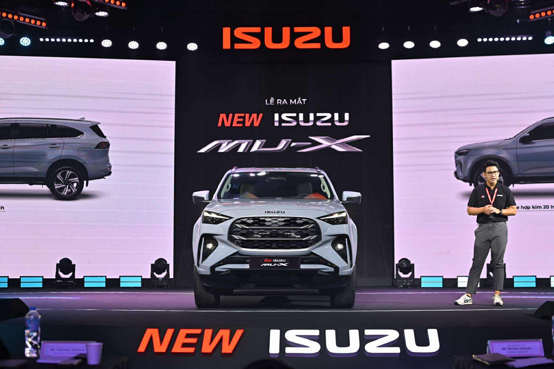 New Isuzu Mu-X 2025 mới ra mắt có giá bao nhiêu