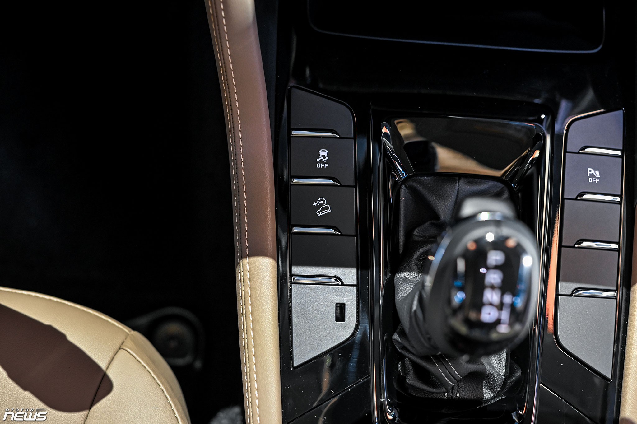 Chi tiết Isuzu mu-X 2025 - 