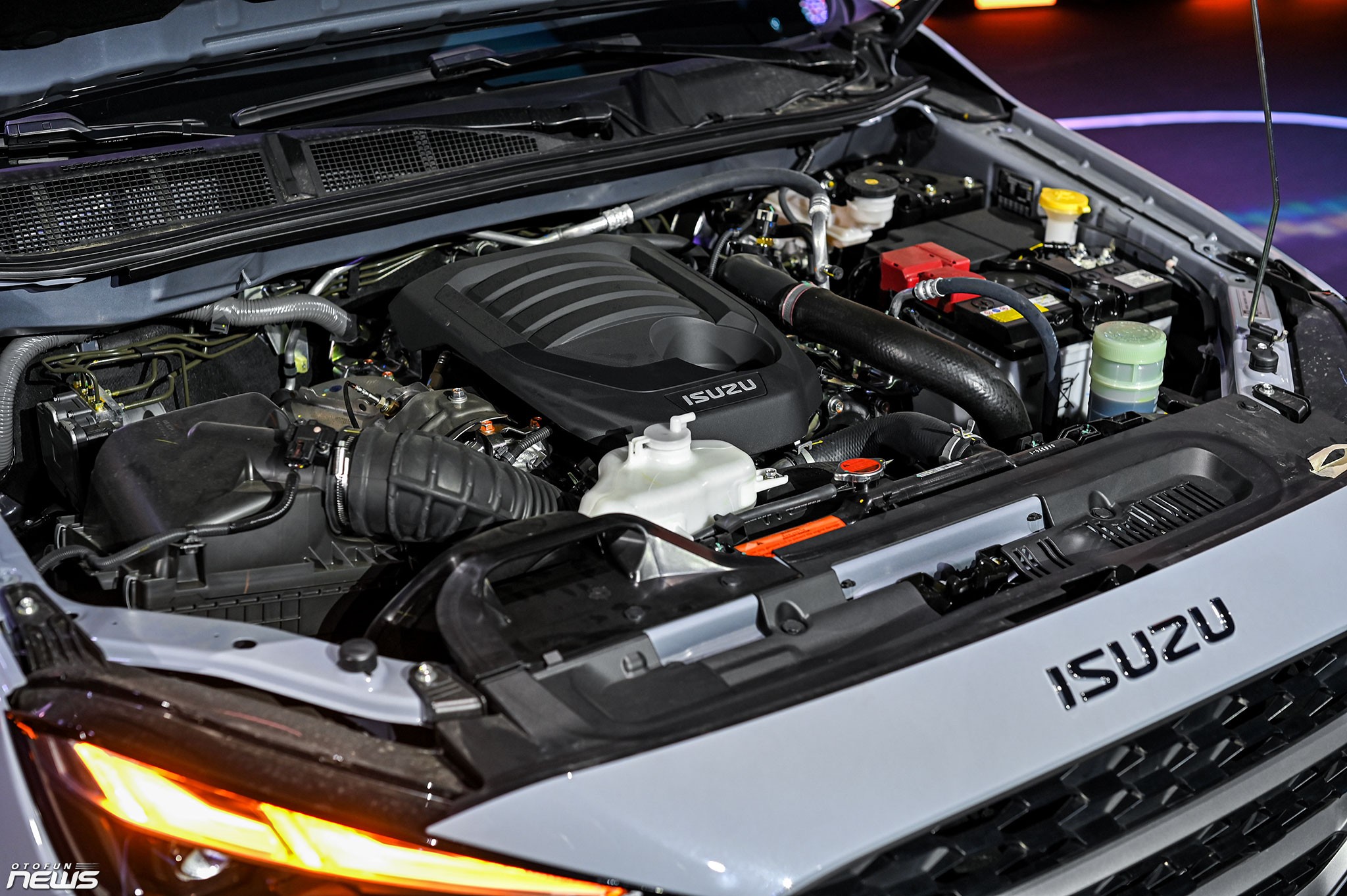 Chi tiết Isuzu mu-X 2025 - "Không hòa mình vào số đông" Chi tiết Isuzu mu-X 2025 - "Không hòa mình vào số đông"