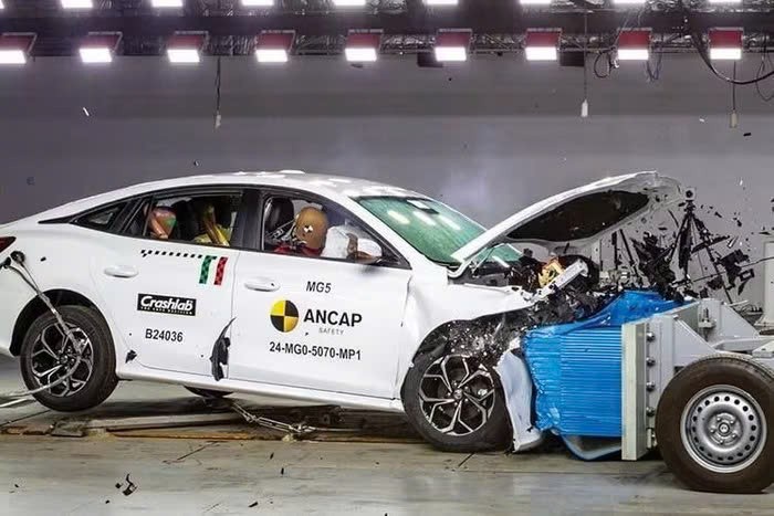MG5 chỉ đạt 3 sao an toàn trong thử nghiệm từ tổ chức ANCAP