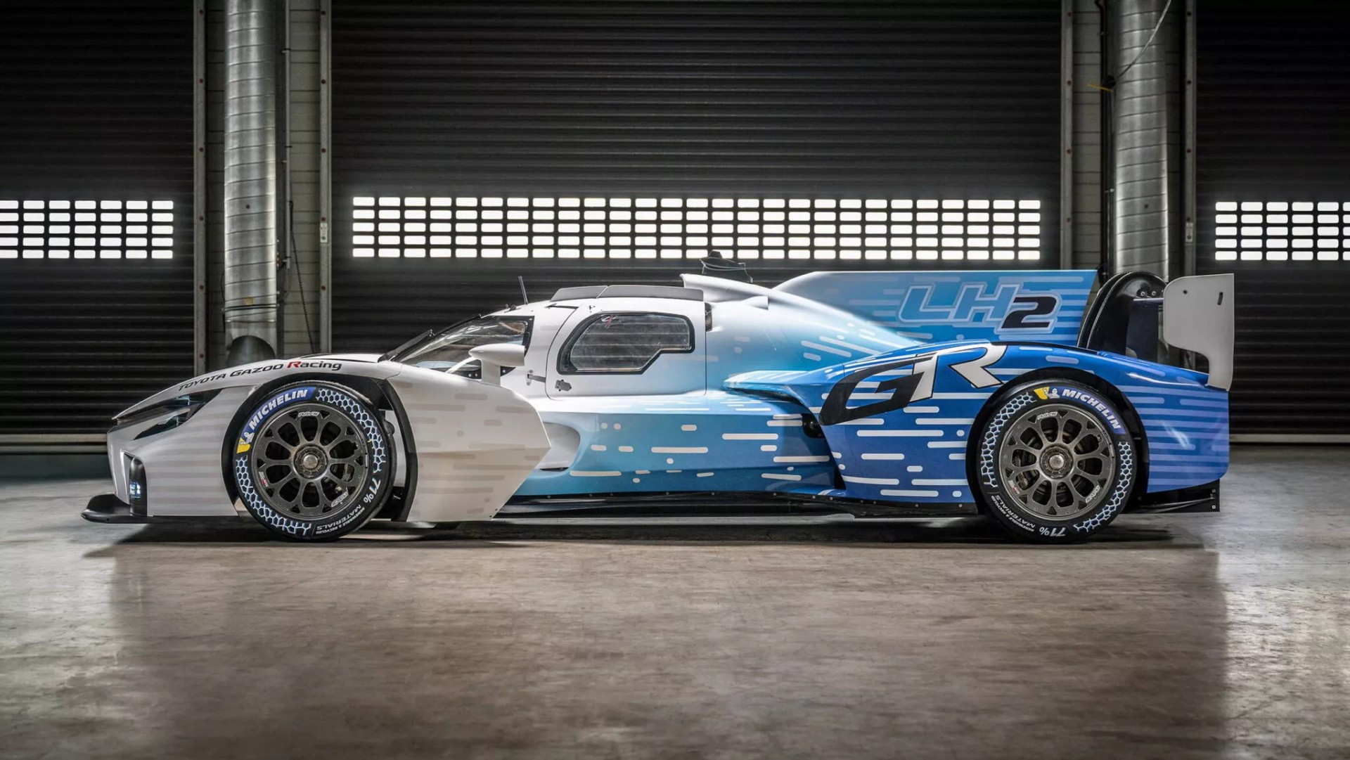 Toyota giới thiệu mẫu xe đua chạy bằng hydro lỏng GR LH2 Racing Concept