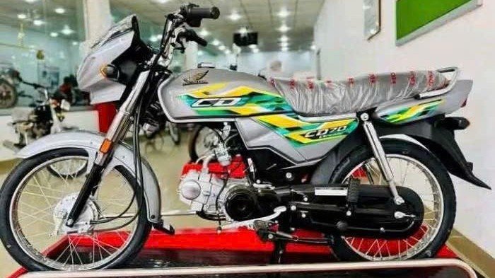 Ngắm xe máy 70 cc cổ điển của Honda, giá chỉ 13,9 triệu đồng