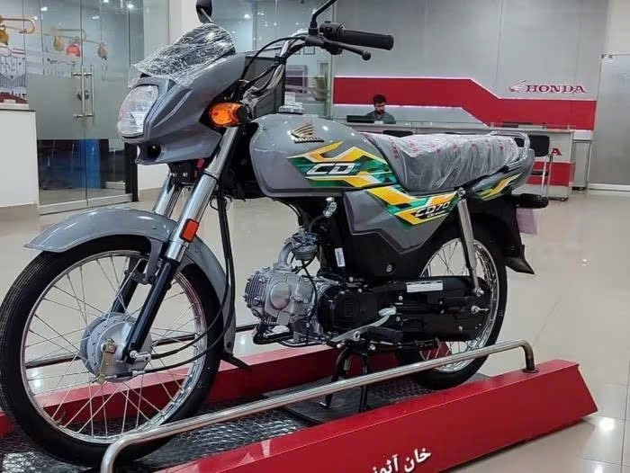 Ngắm xe máy 70 cc cổ điển của Honda, giá chỉ 13,9 triệu đồng