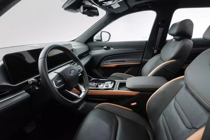 Ford Territory 2025 lột xác