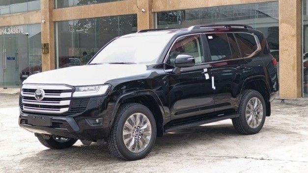 Toyota Land Cruiser LC300 2025, chiếc SUV gần 4,6 tỷ đồng có gì mới?