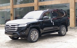 Toyota Land Cruiser LC300 2025, chiếc SUV gần 4,6 tỷ đồng có gì mới?