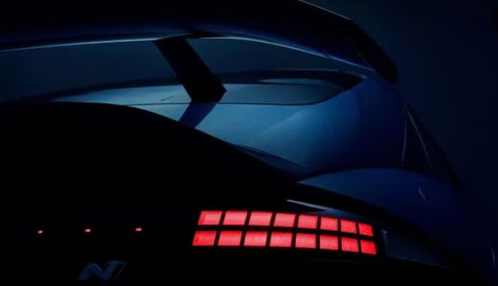 Hyundai Ioniq 6 N lộ diện với thiết kế hầm hố