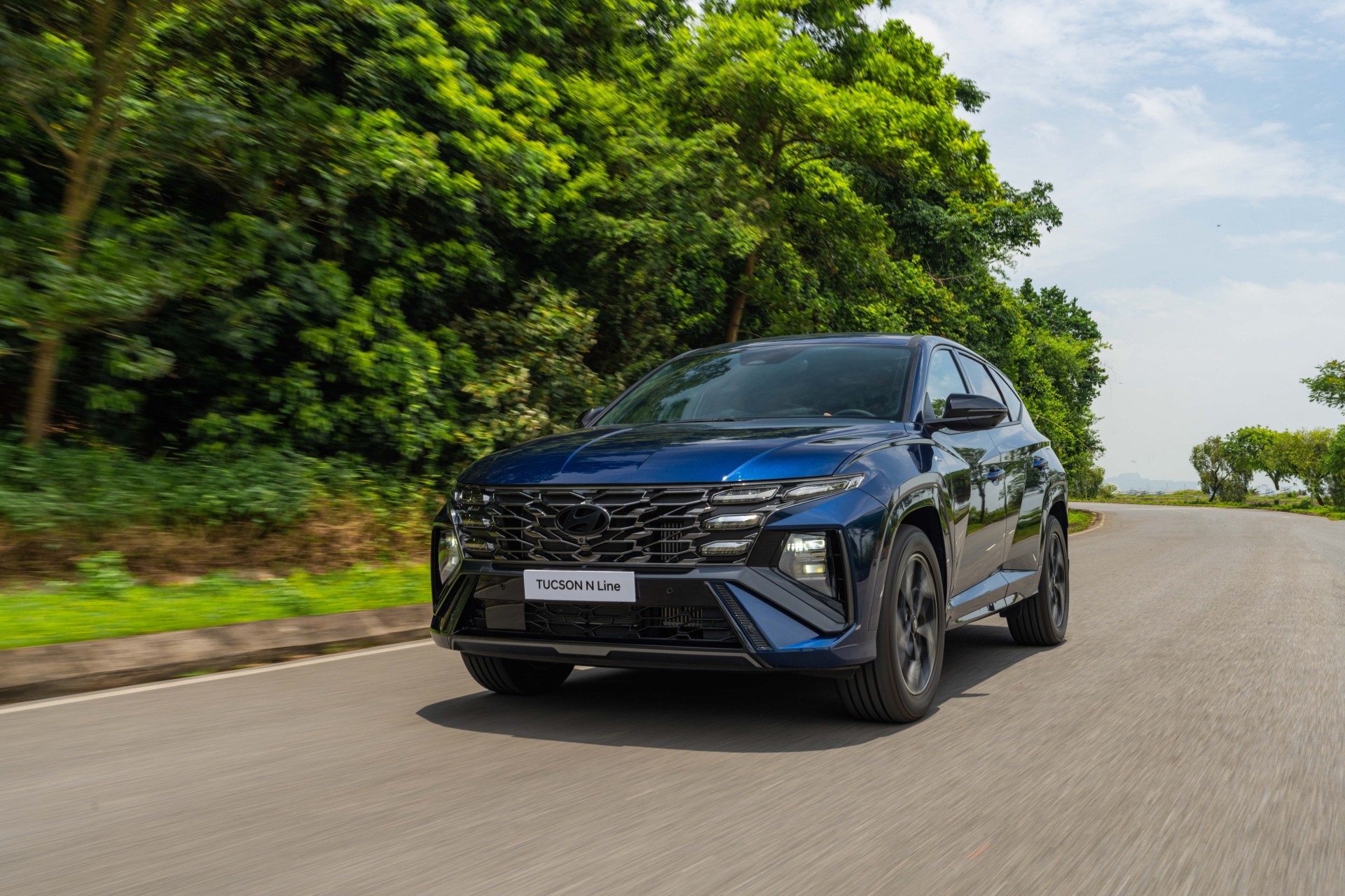 Hyundai Tucson N Line ra mắt, thể thao hơn, giá 989 triệu đồng