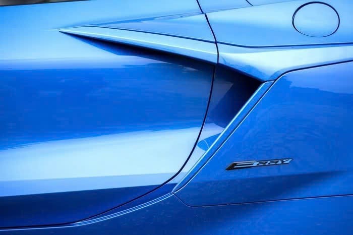 Tay nắm cửa ô tô dạng ẩn: Lợi bất cập hại Tay nắm cửa ô tô dạng ẩn: Lợi bất cập hại