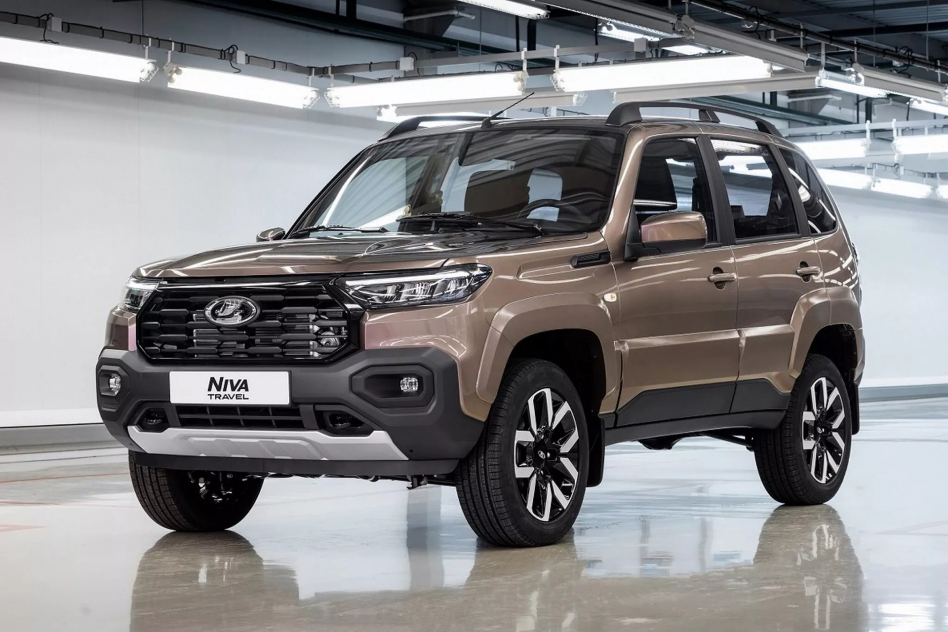 Lada Niva Travel sắp vào Việt Nam có bản mới, thay đổi từ ngoại thất đến động cơ