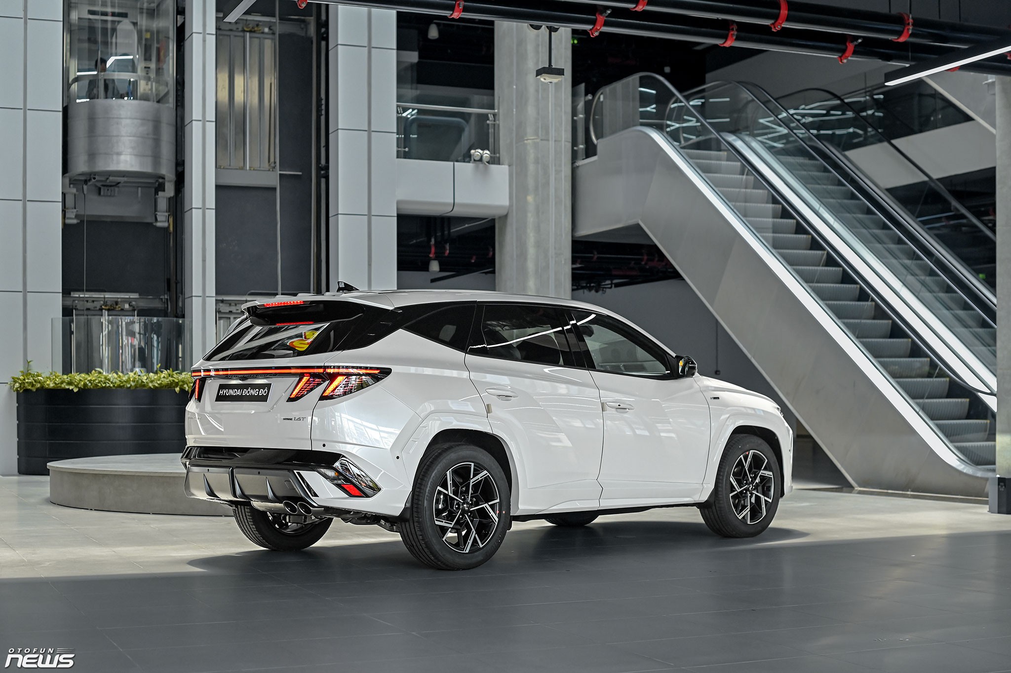 Chi tiết Hyundai Tucson N Line giá 989 triệu đồng