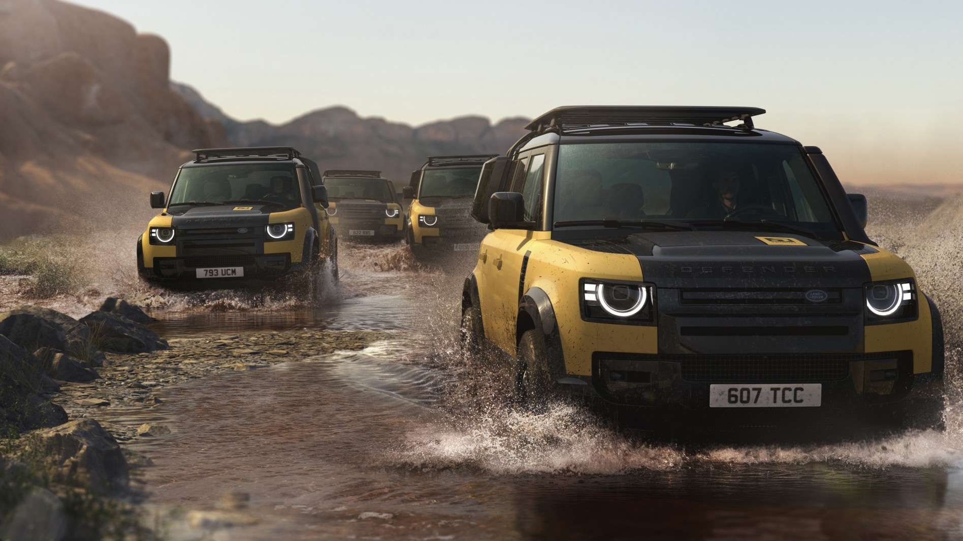 Land Rover Defender Trophy 2025: Mẫu SUV mang DNA off-road nguyên bản