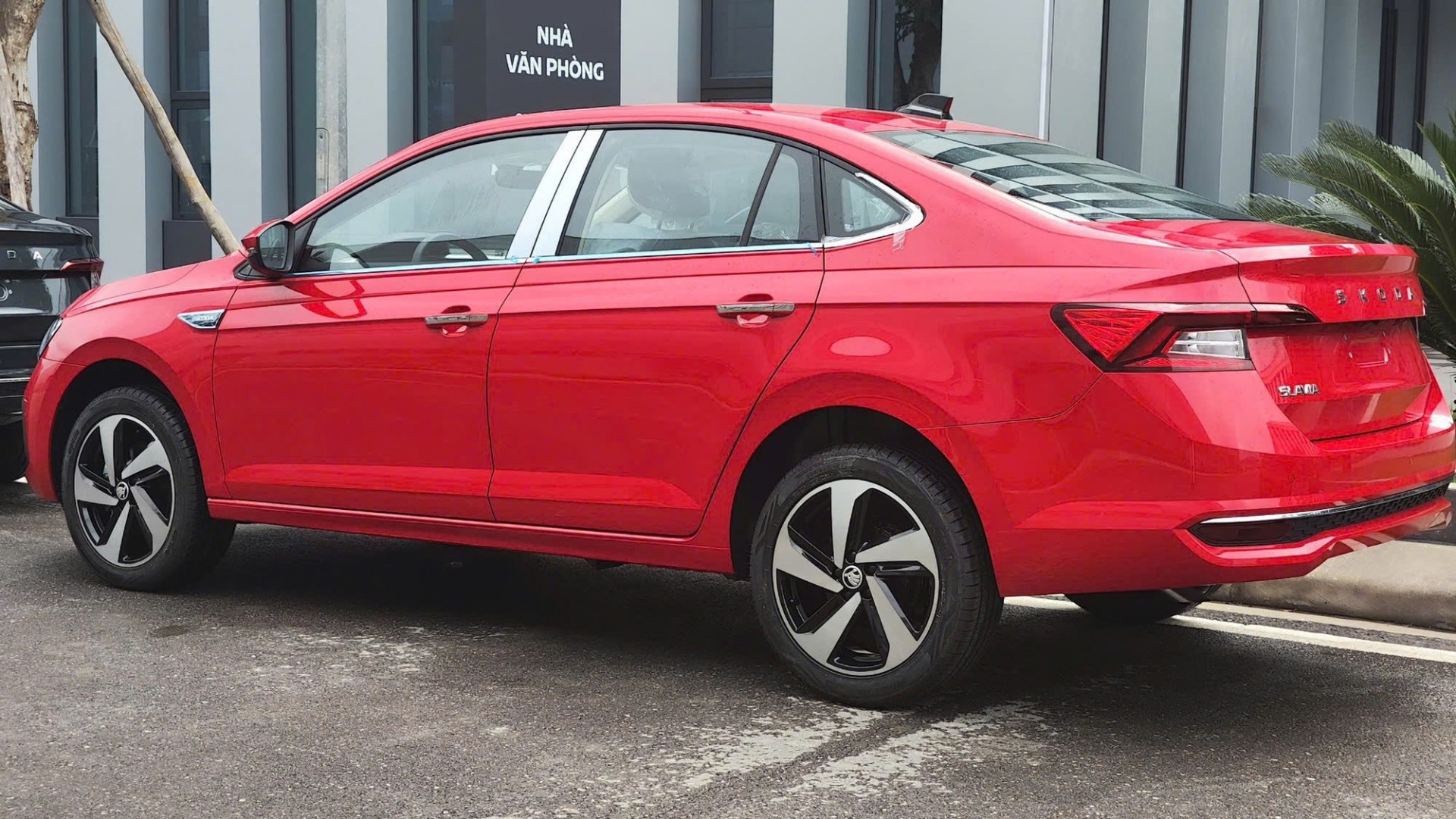 Mẫu sedan cỡ B Skoda Slavia ra mắt Việt Nam có giá bao nhiêu