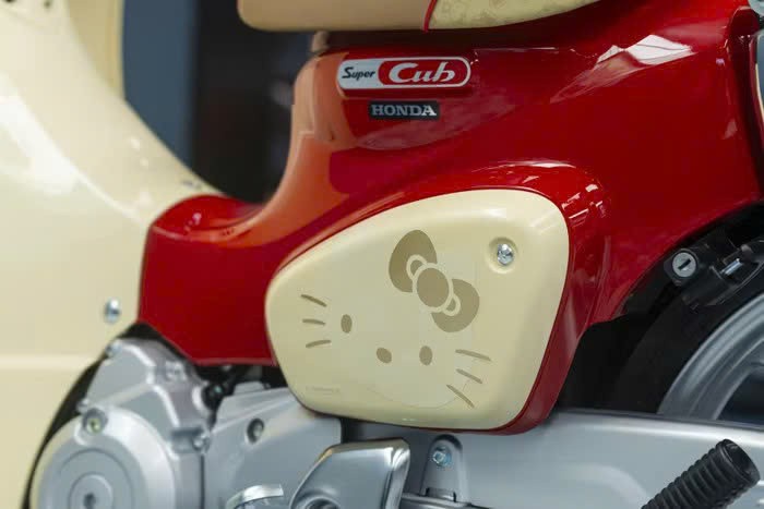 Honda Super Cub bản giới hạn được đưa về Việt Nam