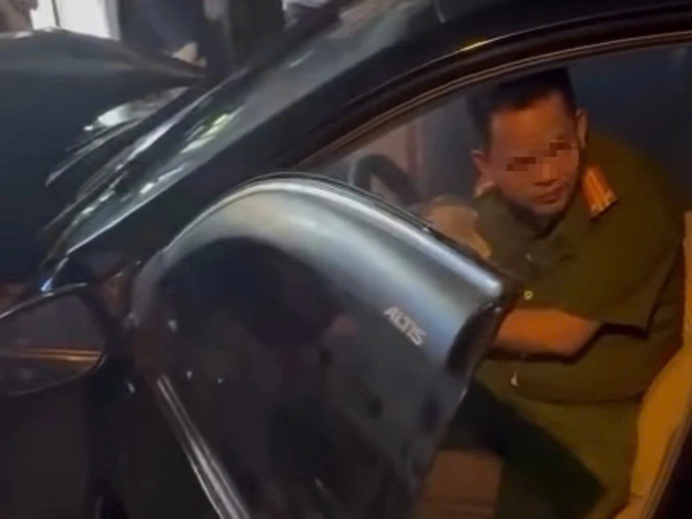Vụ ô tô tông 10 xe máy ở Bắc Ninh: Tài xế là công an, có nồng độ cồn