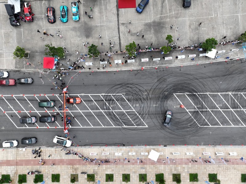 Nghẹt thở với Drift Show mãn nhãn tại Hạ Long
