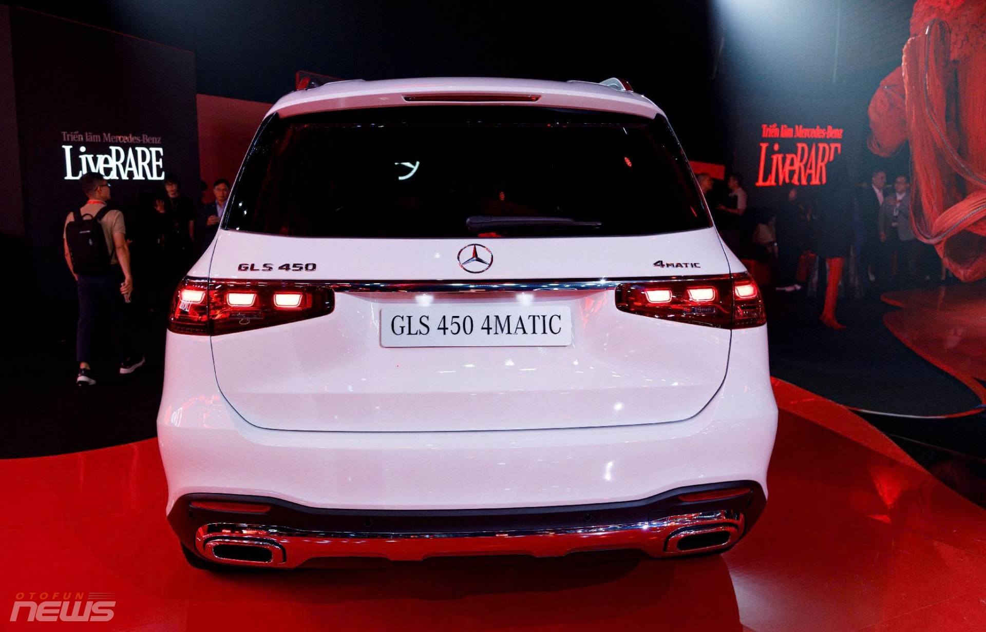 Mercedes-Benz GLS 450 và Maybach GLS 600 phiên bản nâng cấp 2025 ra mắt