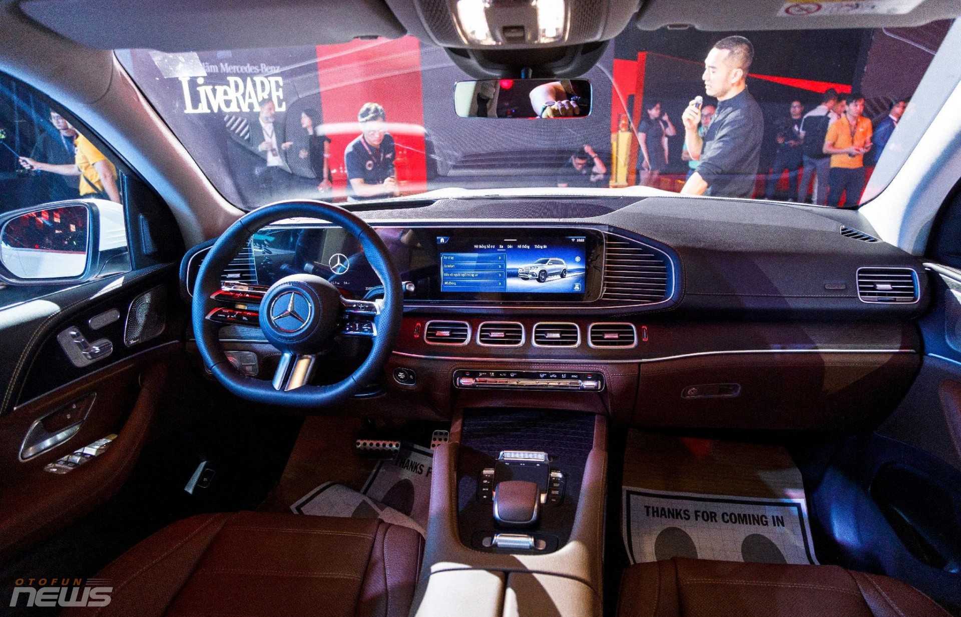 Mercedes-Benz GLS 450 và Maybach GLS 600 phiên bản nâng cấp 2025 ra mắt