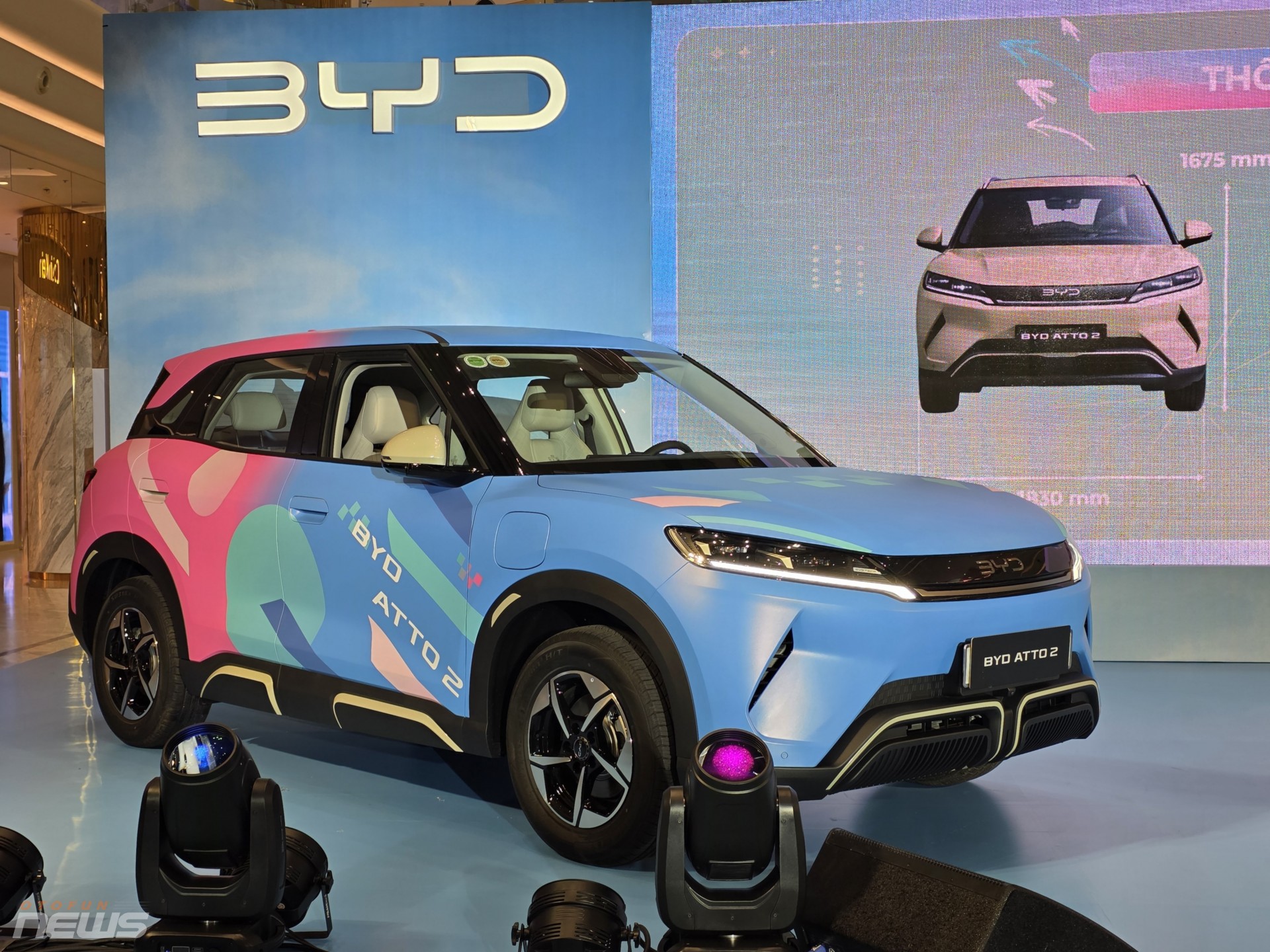 BYD Atto 2 ra mắt, SUV điện giá 669 triệu đồng