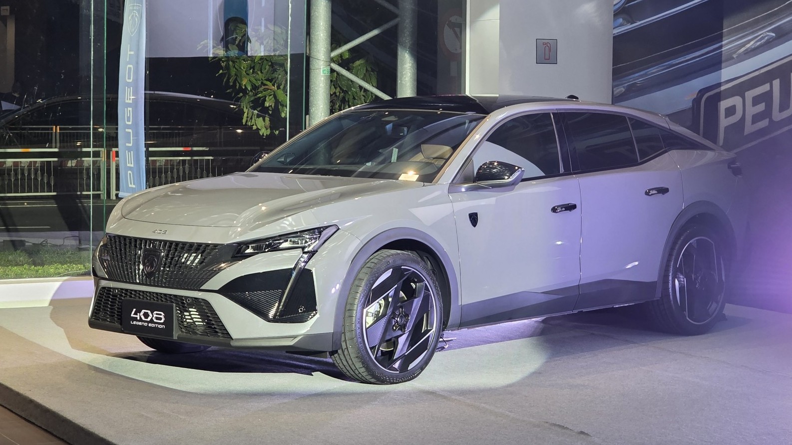 Peugeot 408 phiên bản đặc biệt, chỉ 215 chiếc cho khách hàng Việt