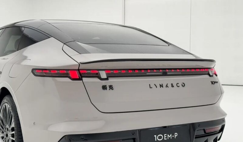 Mẫu PHEV Lynk & Co 10 EM-P được vén màn, tổng công suất mạnh 523 mã lực