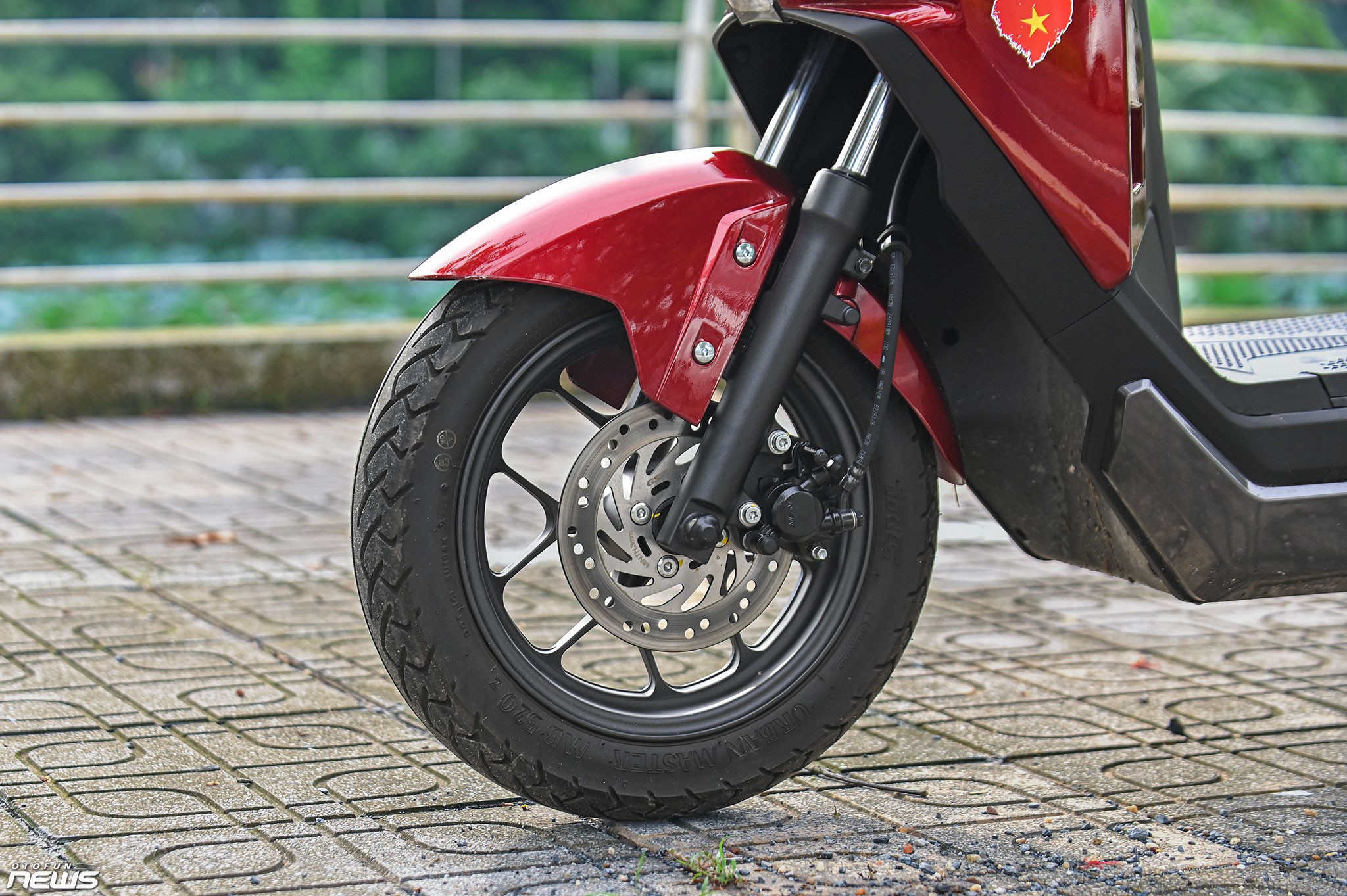 Honda ICON e:, chiếc xe máy điện lý tưởng cho học sinh và hội chị em văn phòng