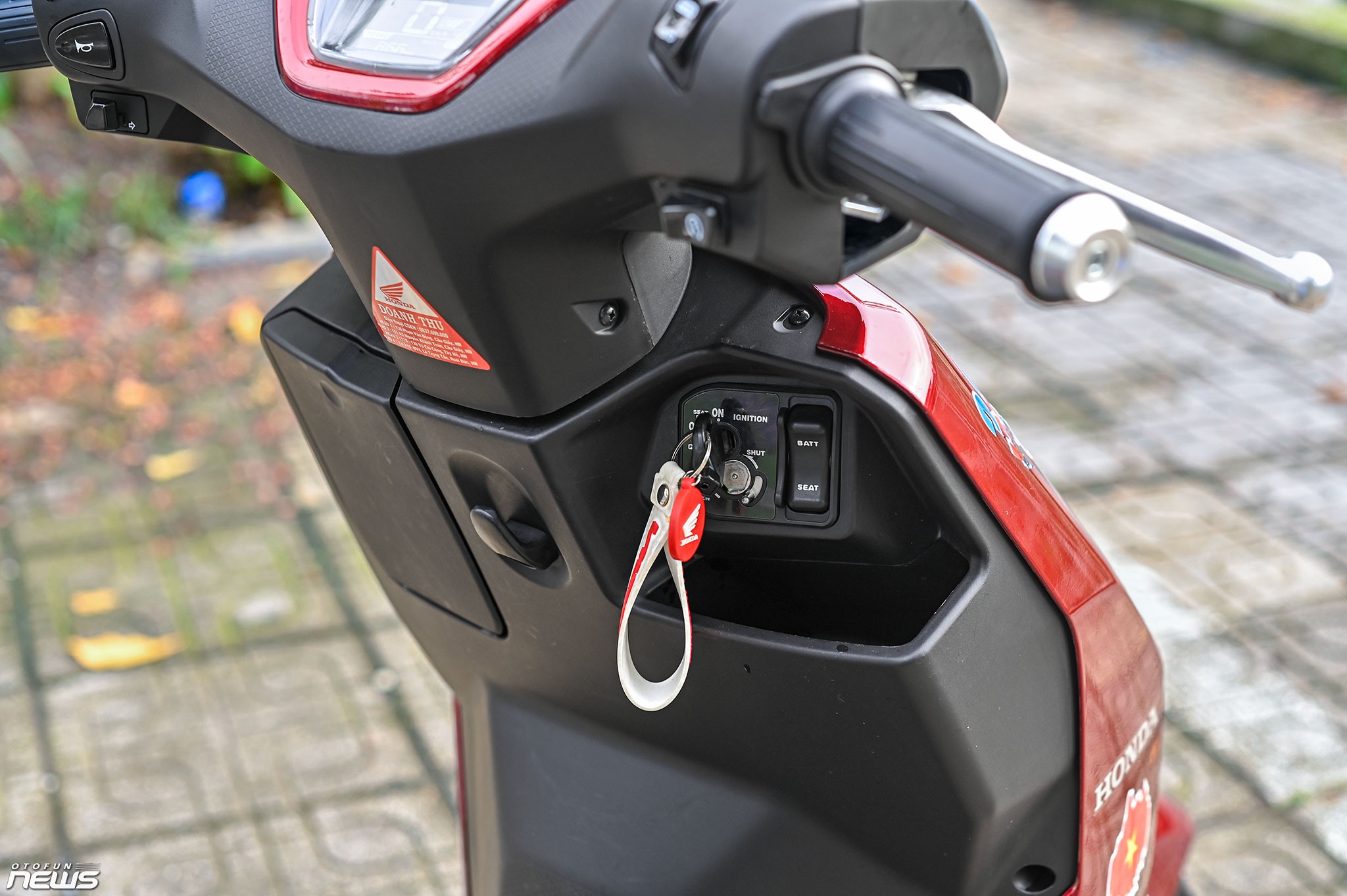 Honda ICON e:, chiếc xe máy điện lý tưởng cho học sinh và hội chị em văn phòng