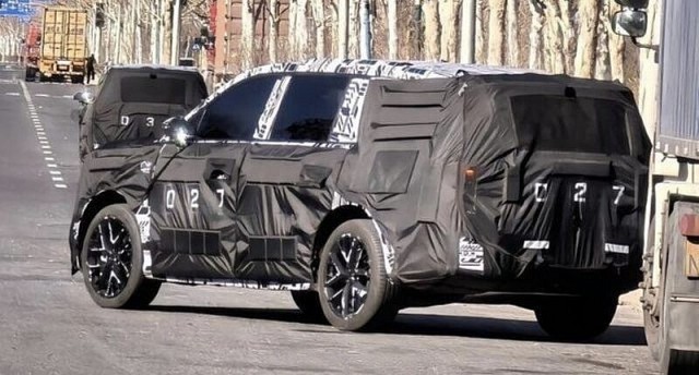 SUV cỡ lớn mới của Xiaomi được phát hiện trên đường, đồn đoán là EREV với phạm vi tới 1.500 km