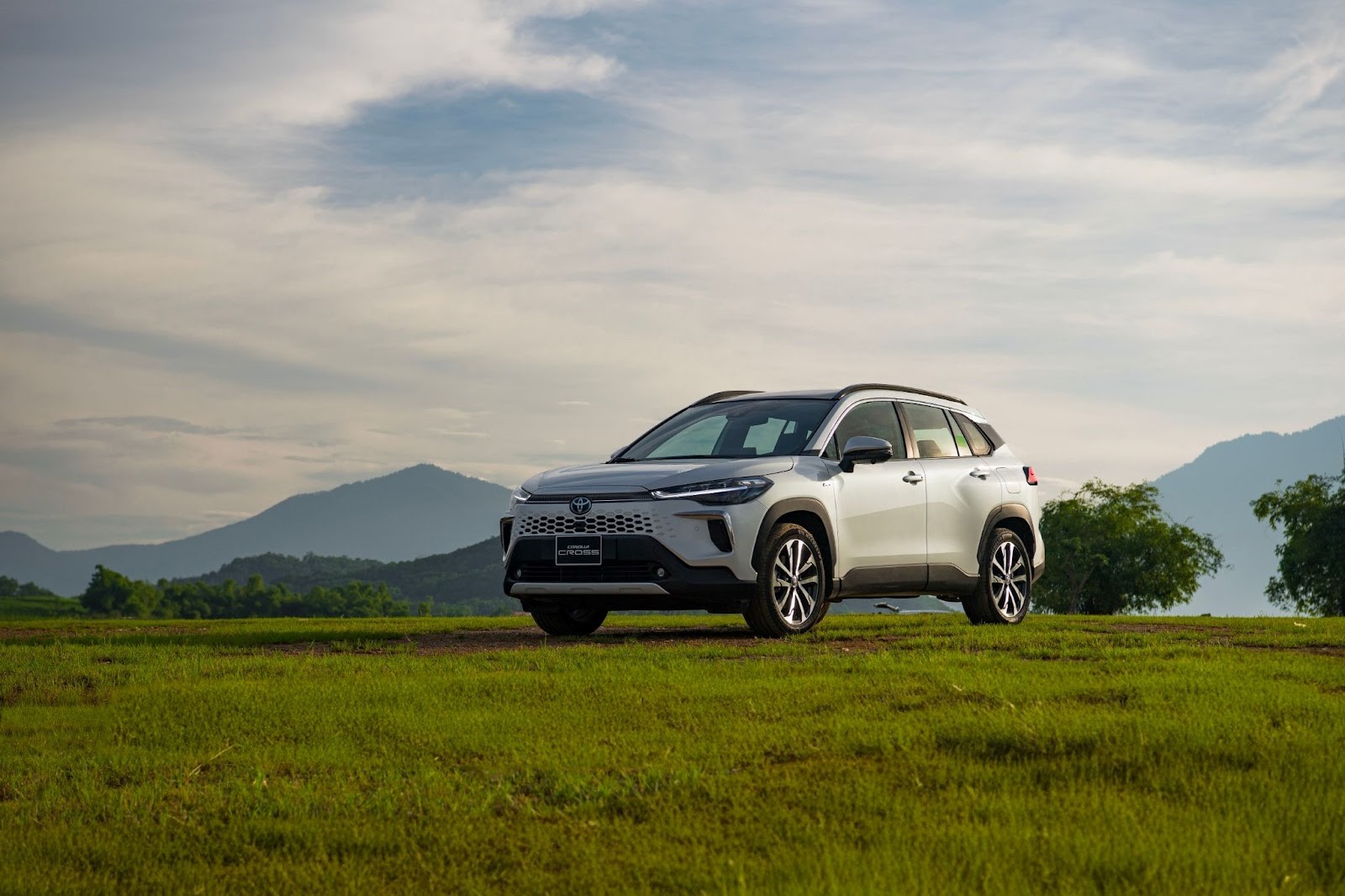 Tháng 7 bùng nổ ưu đãi khi mua bộ đôi SUV của Toyota, viết tiếp hành trình triệu xe tại Việt Nam
