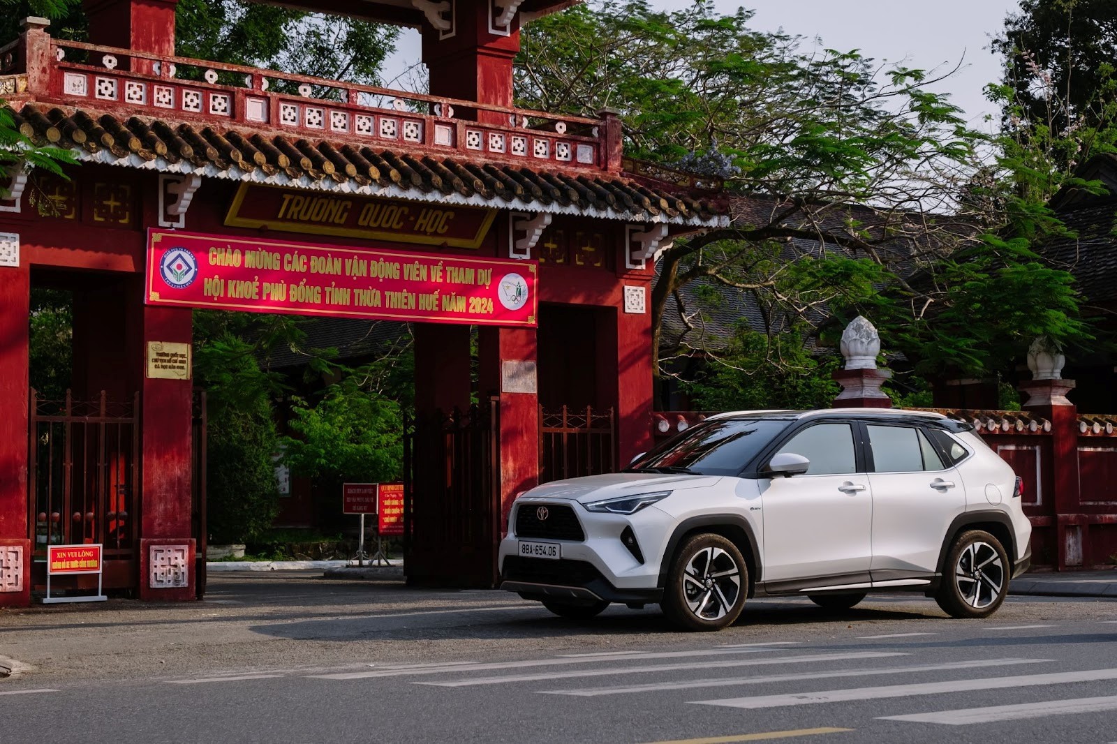 Tháng 7 bùng nổ ưu đãi khi mua bộ đôi SUV của Toyota, viết tiếp hành trình triệu xe tại Việt Nam