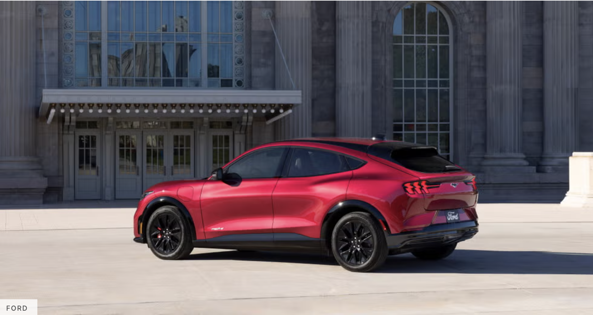 SUV điện Ford Mustang Mach-E chuẩn bị ra mắt Việt Nam SUV điện Ford Mustang Mach-E chuẩn bị ra mắt Việt Nam