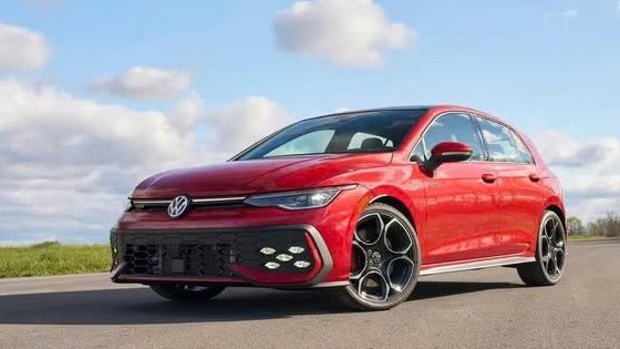 Volkswagen Golf ra mắt khách Việt trong tháng 8/2025