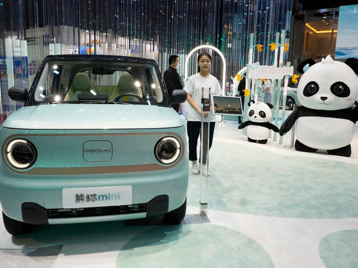 Chính phủ Trung Quốc muốn giảm bớt tốc độ đầu tư vào ngành xe điện Trung Quốc giảm bớt tốc độ đầu tư vào ngành xe điện