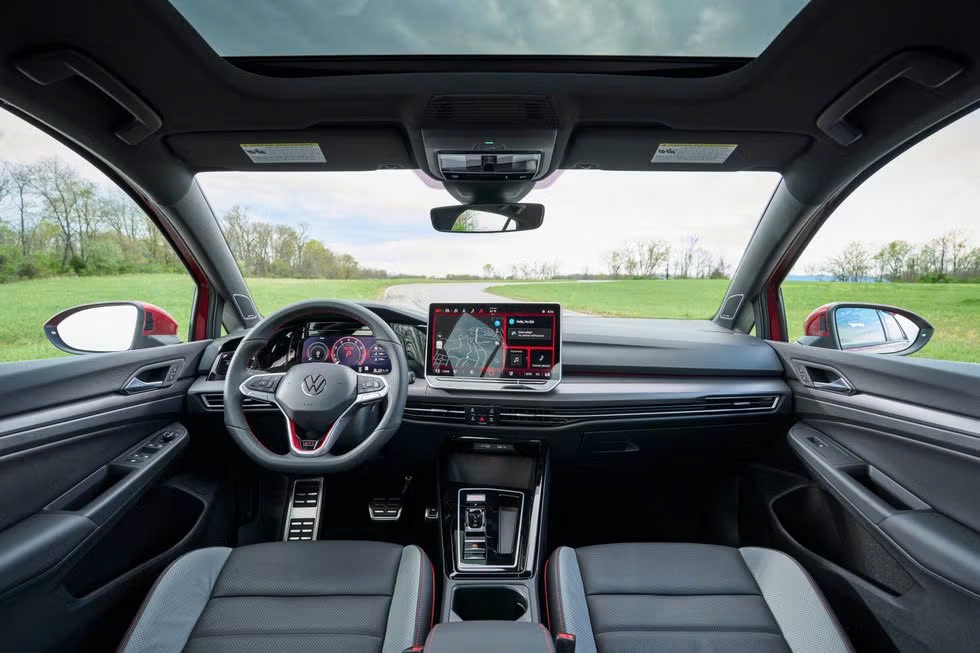 Volkswagen Golf ra mắt khách Việt trong tháng 8/2025