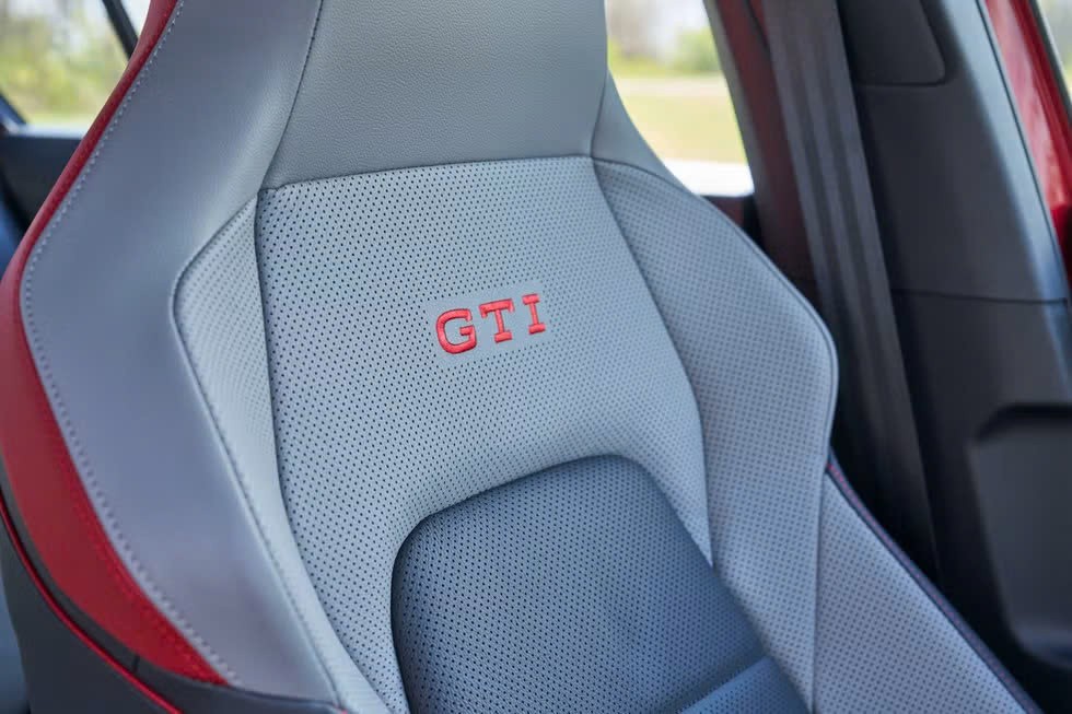 Volkswagen Golf ra mắt khách Việt trong tháng 8/2025