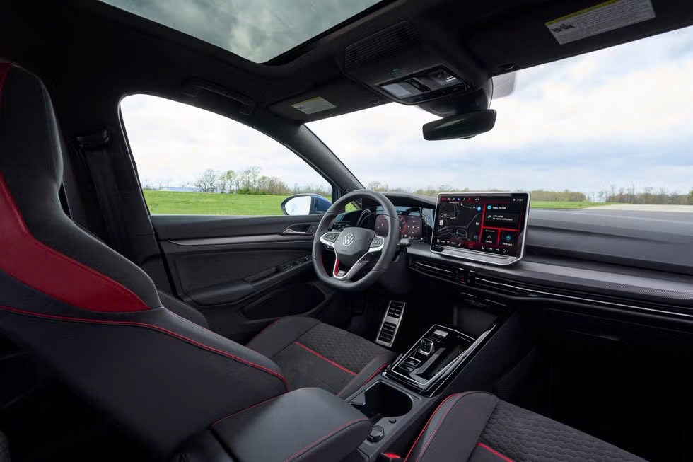 Volkswagen Golf ra mắt khách Việt trong tháng 8/2025